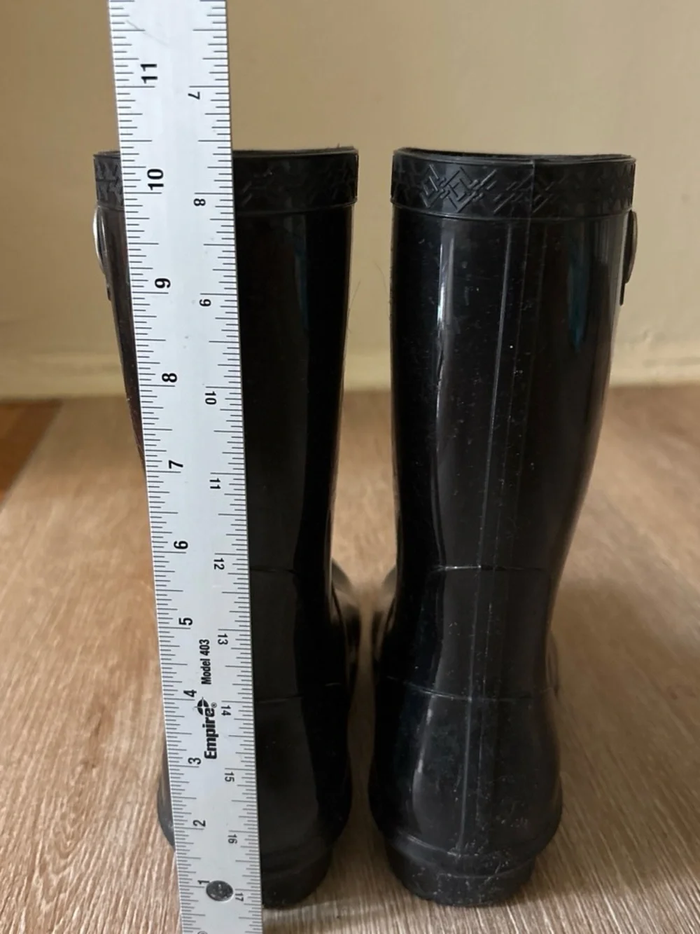 Womens UGG rainboots